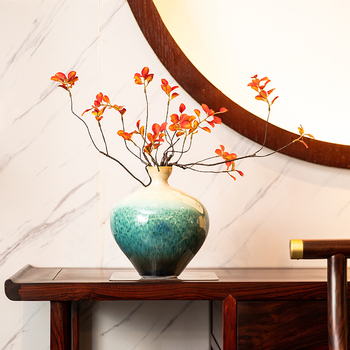 Glazēta keramikas vāze ķīniešu stilā