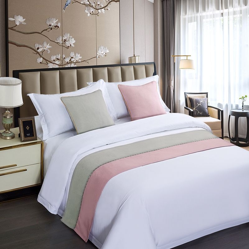 Крайна покривка за легло – модерна простота; мотиви растения; хотелски стил; възможност за лого; Материал: Друг