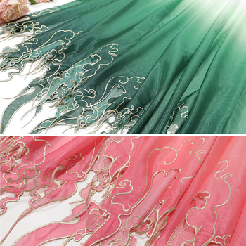 Siuvinėta Hanfu medžiaga su gradientine sunkia siuvinėjimo detale; Medžiaga: cheminė pluoštas; Panaudojimas: batai ir skrybėlės; Prekės ženklas: Kita