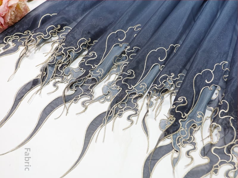 Siuvinėta Hanfu medžiaga su gradientine sunkia siuvinėjimo detale; Medžiaga: cheminė pluoštas; Panaudojimas: batai ir skrybėlės; Prekės ženklas: Kita