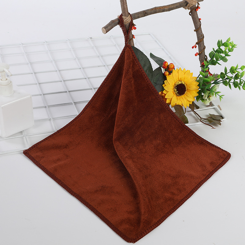 Mikroszálas négyzet alakú törölköző, szál 32, anyag: finom rost, 420 g, abszorpciós idő 21–25 s