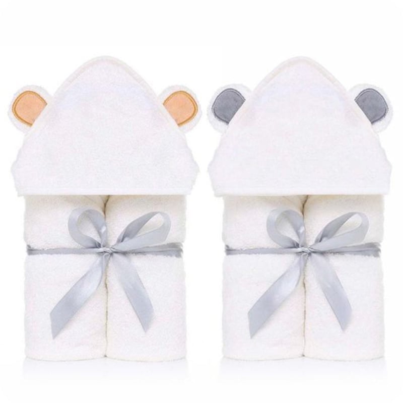 Babafürdő törölköző kapucnival és mesefülekkel — bambusz rost, 400–500 g, 19 szál, hímzett és varrott