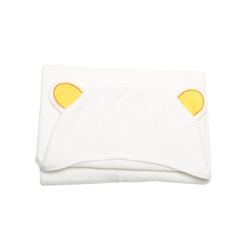 Babafürdő törölköző kapucnival és mesefülekkel — bambusz rost, 400–500 g, 19 szál, hímzett és varrott