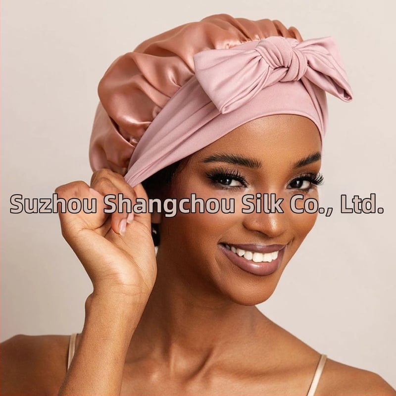 Zīda nakts cepure ar elastīgu jostu matu žāvēšanai — ķermenis 100% zīds, elastīgā poliester lenta, svars 50–79 g, produkta kods Silk stretch cap