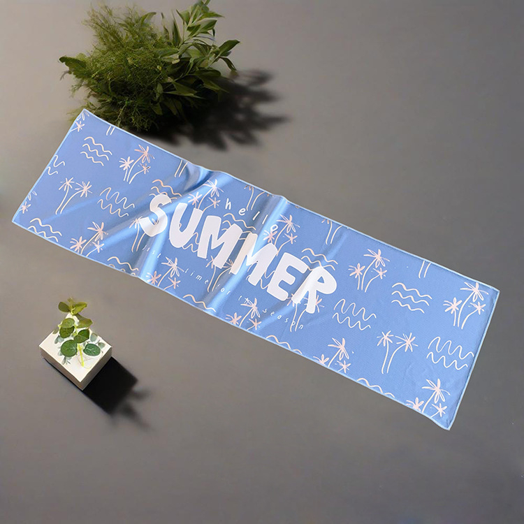 Sporttörölköző hűsítő érzetű – gyorsan szárad, izzadság felszívódása, poliészter, logó testreszabás