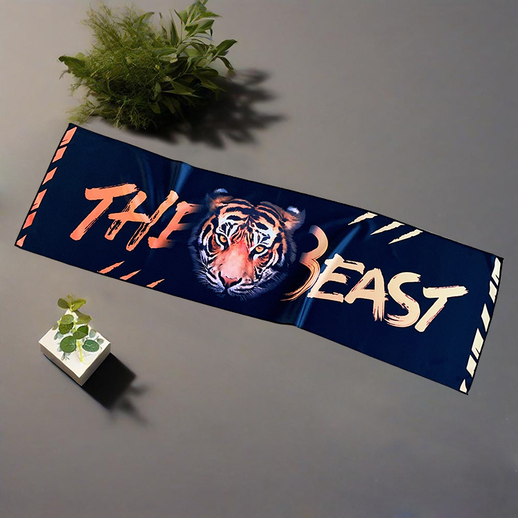 Sporttörölköző hűsítő érzetű – gyorsan szárad, izzadság felszívódása, poliészter, logó testreszabás