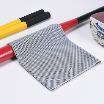 Poliesterio sportinis rankšluostis su aušinimo efektu, individualus logotipas, AB siūlai, 50 g, vandens sugėrimas 5–10 s