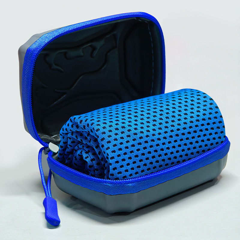 Poliészter sporttörölköző hűsítő érzetével, 120 g, AB szál, logó testreszabható