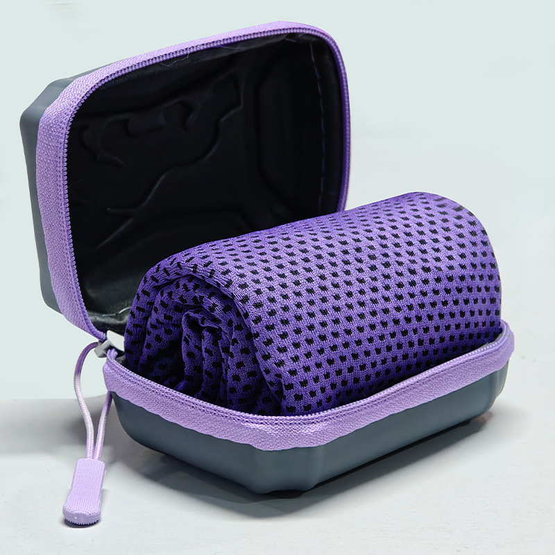 Poliészter sporttörölköző hűsítő érzetével, 120 g, AB szál, logó testreszabható