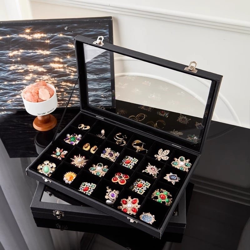 Taohuajia Kutija za nakit za broševe — Model Black leather brooch storage; Materijal Cortical; Stil Leisure; Vzor Jednobojan