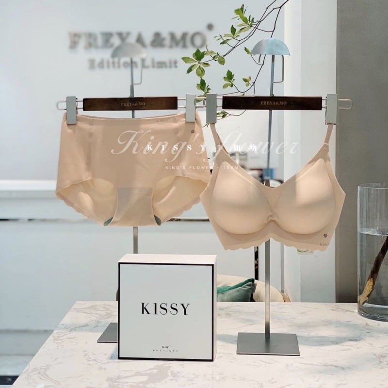 Bezvadu push-up krūštura komplekts, 3/4 kauss, vidēja formas kupols, fiksētas dubultās plecu siksnas, Lycra Spandex audums