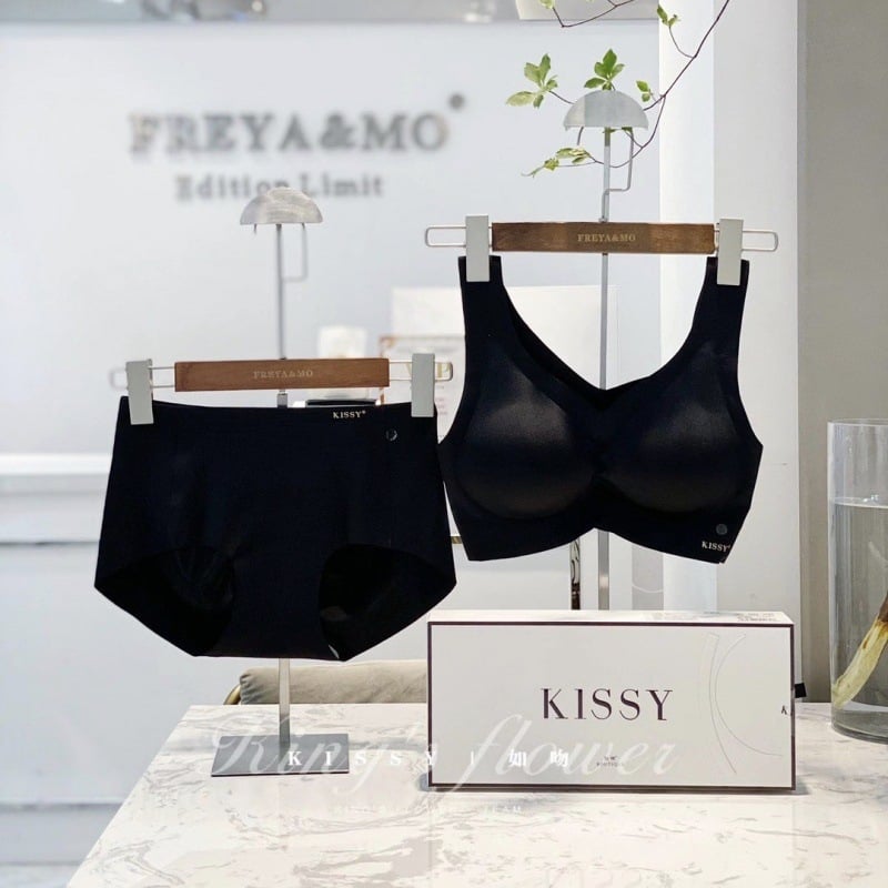 Bezvadu push-up krūštura komplekts, 3/4 kauss, vidēja formas kupols, fiksētas dubultās plecu siksnas, Lycra Spandex audums