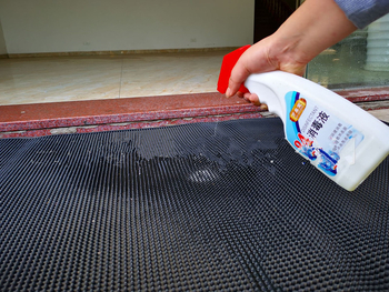 Įėjimo gumos kilimėlis, neslidus paviršius, dezinfekcija, plaunamas, šiuolaikiškai minimalistinis stilius, prekės ženklas YMO