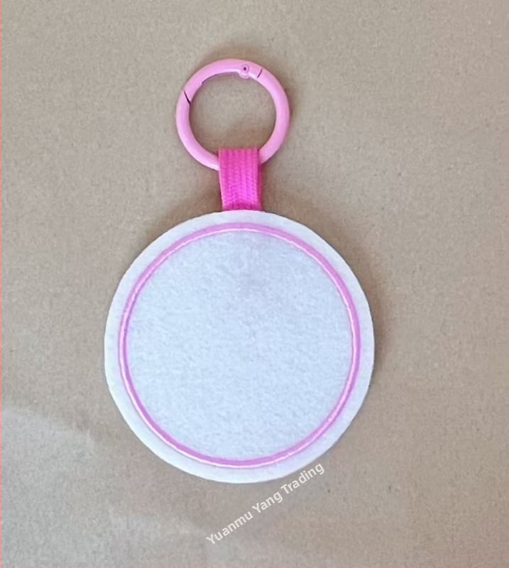 Filca apaļš atslēgu piekariņš bērniem, pavasaris 2024