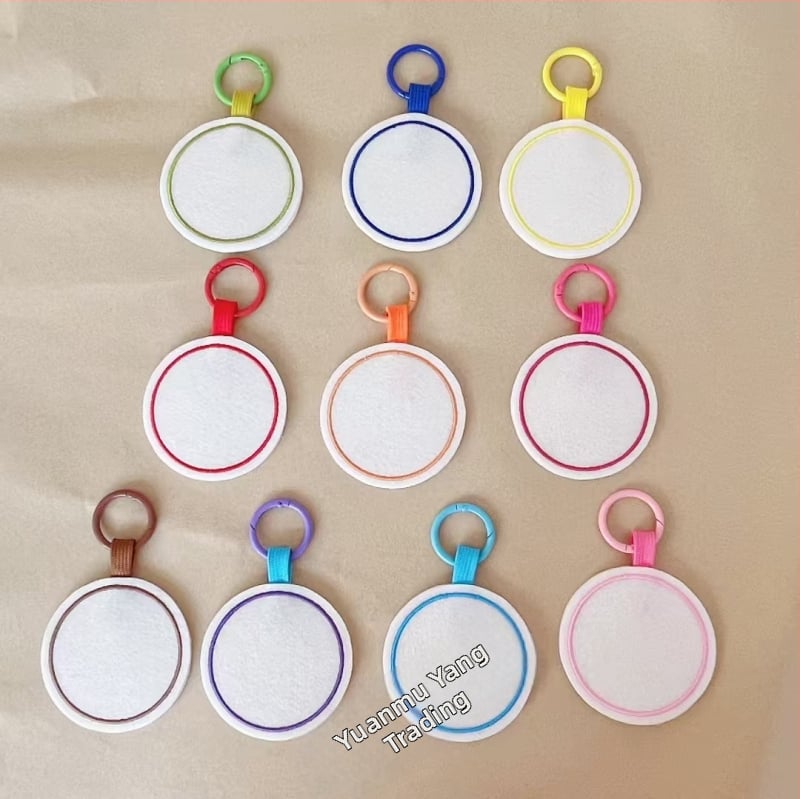 Filca apaļš atslēgu piekariņš bērniem, pavasaris 2024