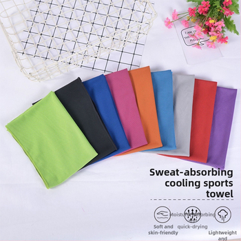 Pamut sporttörölköző hűtő hatással, vízfelvétel 0–5 s, hímzett szegéllyel, logó nyomtatására alkalmas