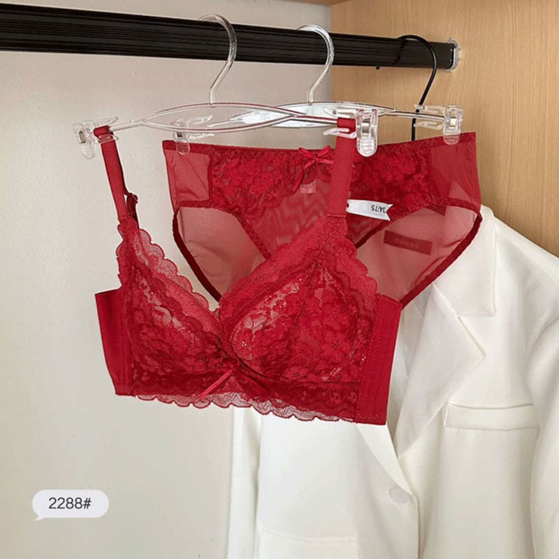 Bezvadu push-up krūšturis ar 3/4 kausu, mežģīņu apdare, neilona audums (formas krūšu kauss: augšdaļa plāna, apakšdaļa bieza)