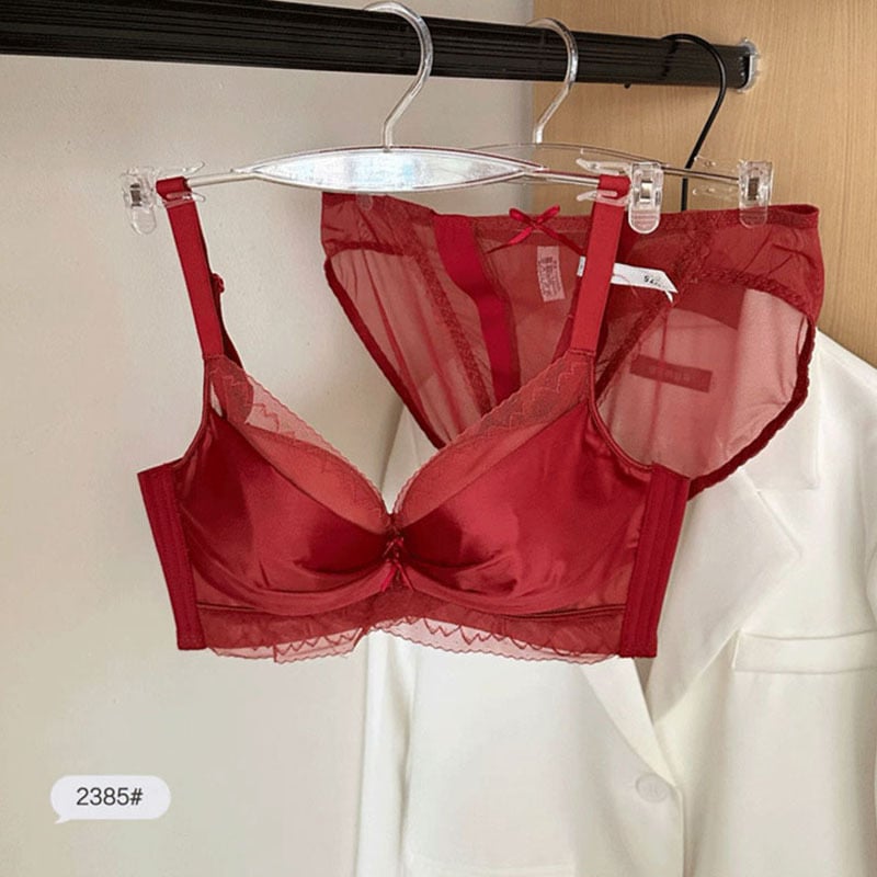 Bezvadu push-up krūšturis ar 3/4 kausu, mežģīņu apdare, neilona audums (formas krūšu kauss: augšdaļa plāna, apakšdaļa bieza)