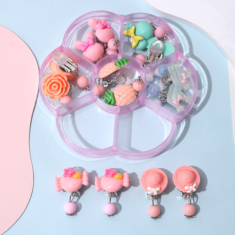 Klipu auskari bērniem ar ziedu rakstu, plastmasa/sveķi, Princeses sērija, vecums virs 10 gadiem, pielāgošana pieejama.