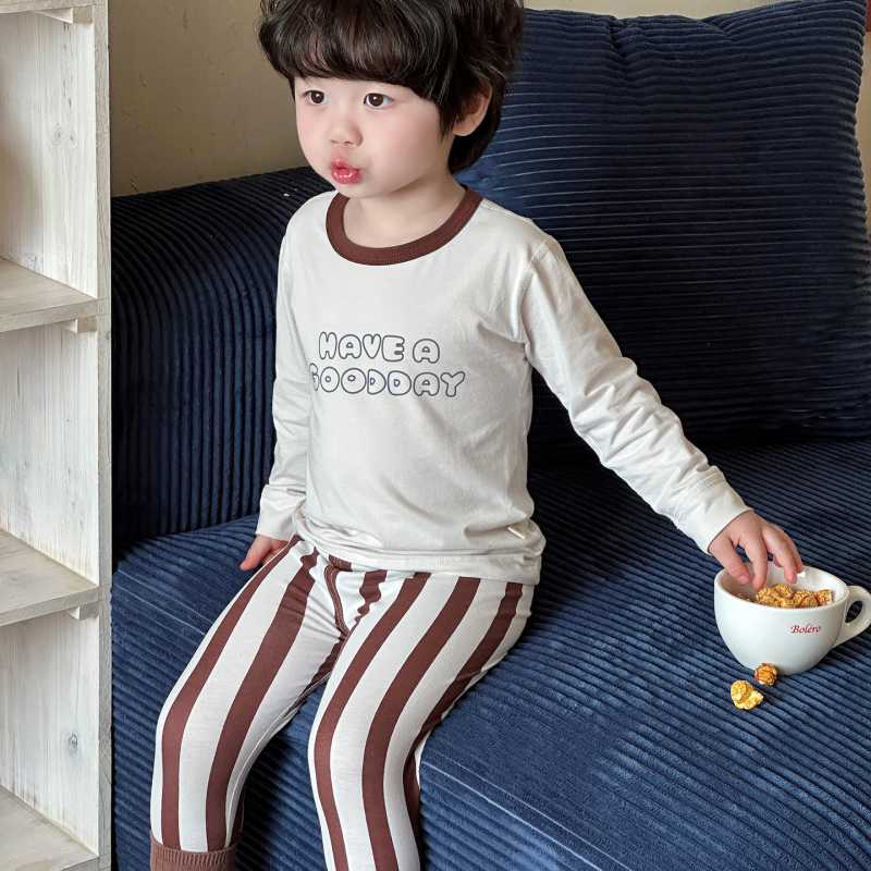 Vaikų pižamų komplektas rudeniui - Lycra medvilnė (93.3% medvilnė), Korėjos stiliaus, 3–8 metų amžiaus, kvėpuojantis ir šiltas, raštai: dryželiai, karikatūros, raidės, gėlės, taškeliai