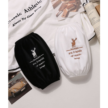 Mâneci de protecție pentru copii – desen animat, broderie, poliester și fleece, anti-murdărire