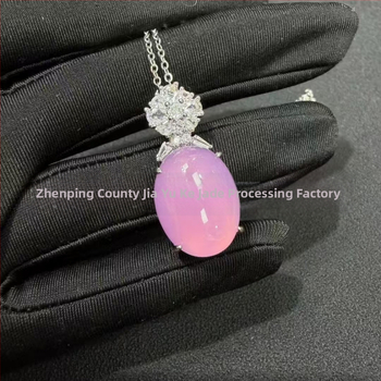 Kvarcinio chalcedono kvadratinis pakabukas, sidabru dengtas įterpimu, natūralus medžiaga, aiškumas Si2