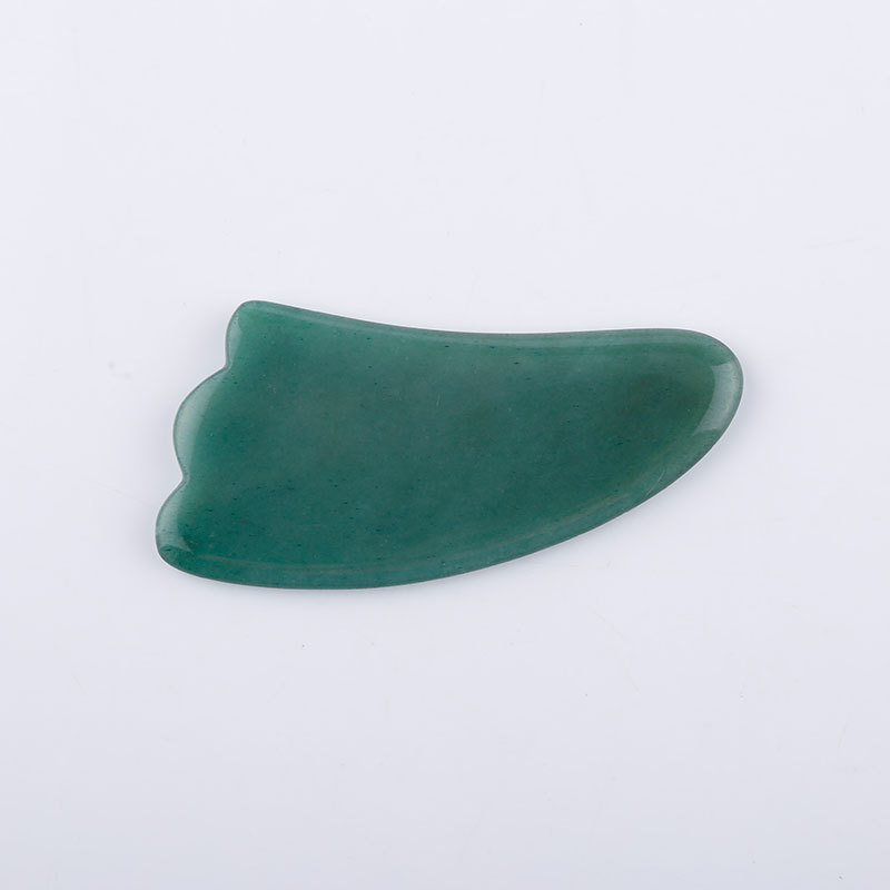 Širdies formos gua sha plokštė iš miltelinio kristalo veido masažui