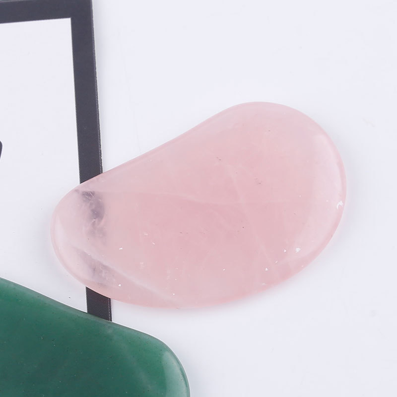 Širdies formos gua sha plokštė iš miltelinio kristalo veido masažui