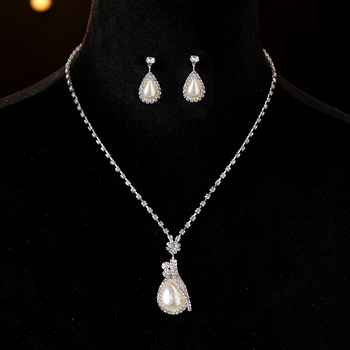 Set nakita za nevjestu: naušnice i ogrlica od Rhinestone s Diamond završetkom; uzorak Love/Water Drops/Bell; lanac: regular chain; materijal privjeska Rhinestone