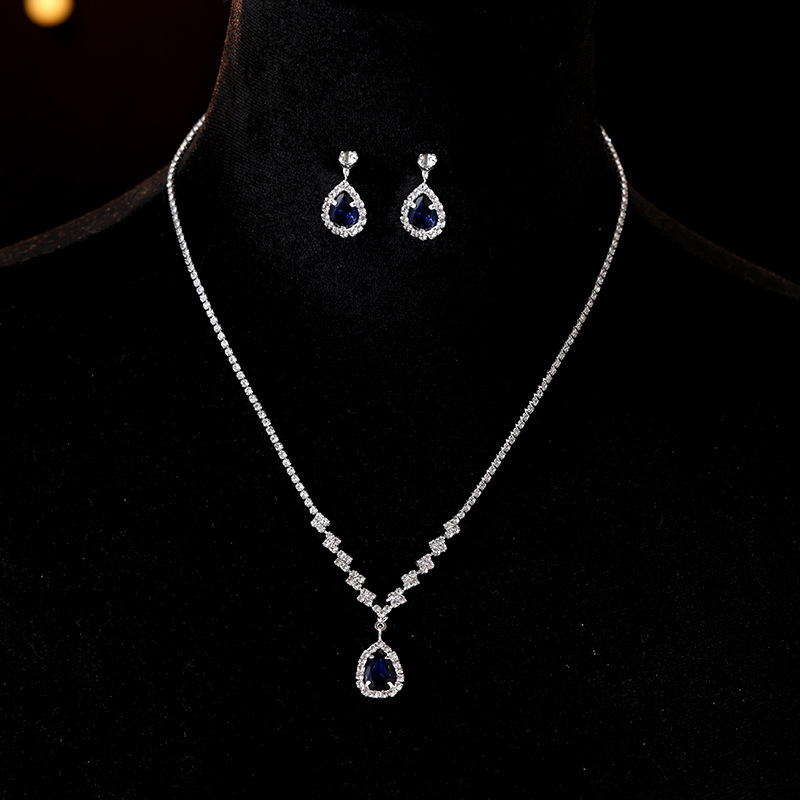 Set nakita za nevjestu: naušnice i ogrlica od Rhinestone s Diamond završetkom; uzorak Love/Water Drops/Bell; lanac: regular chain; materijal privjeska Rhinestone
