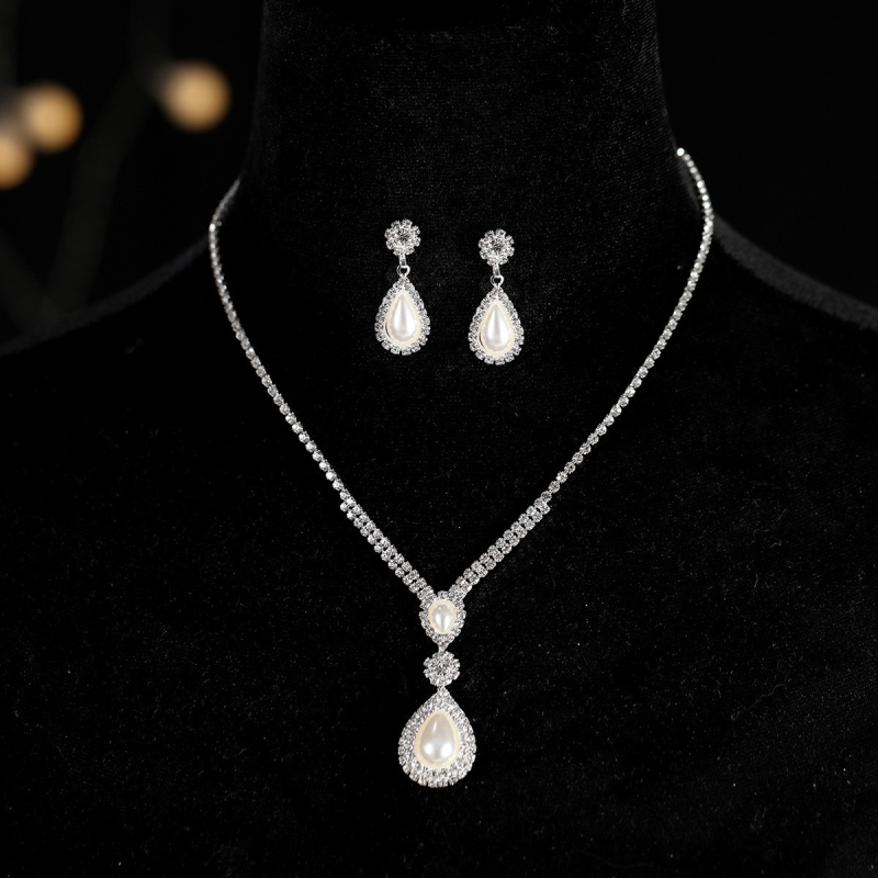 Set nakita za nevjestu: naušnice i ogrlica od Rhinestone s Diamond završetkom; uzorak Love/Water Drops/Bell; lanac: regular chain; materijal privjeska Rhinestone