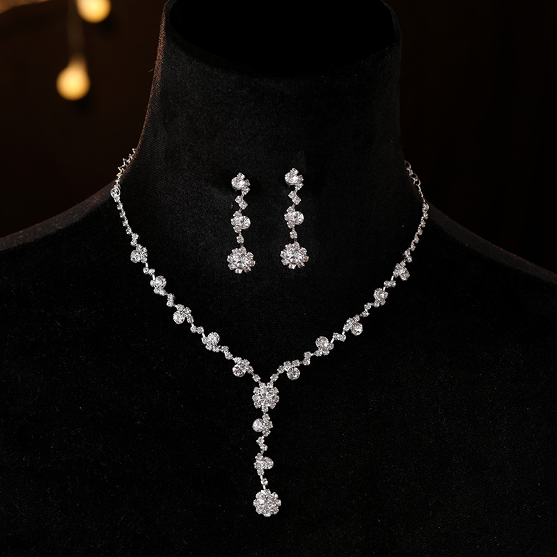 Set nakita za nevjestu: naušnice i ogrlica od Rhinestone s Diamond završetkom; uzorak Love/Water Drops/Bell; lanac: regular chain; materijal privjeska Rhinestone