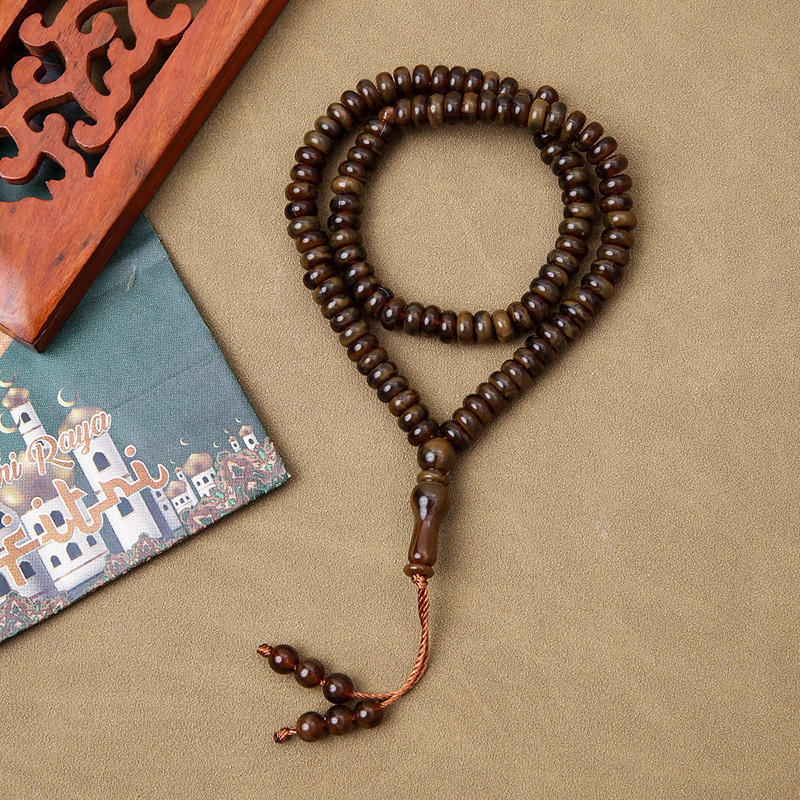 Tasbih molitveni biseri – 99 bisera, akril, klasični stil, Zima 2024
