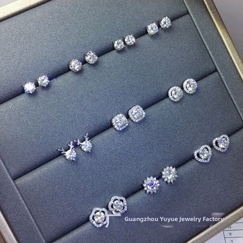 Moissanite auskarai, stud tipo, S925 sidabras, apvalus pjūvis, Eight Hearts and Eight Arrows pjūvis, unisex