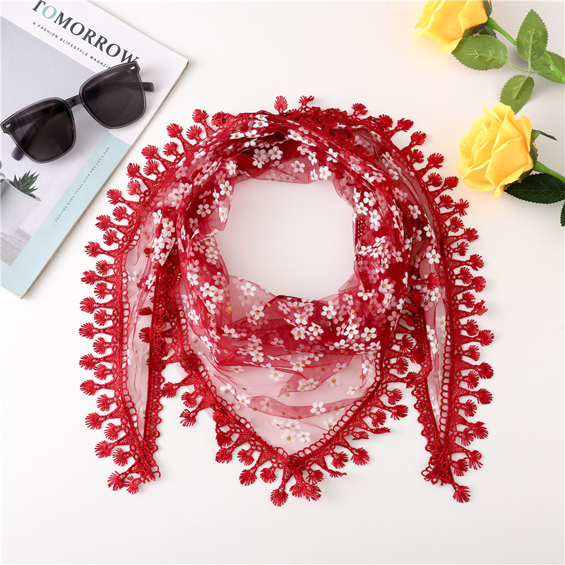 Swiftone triātrā šalle no velūra ar ziedu krokē mežģīni, visu sezonu siltums