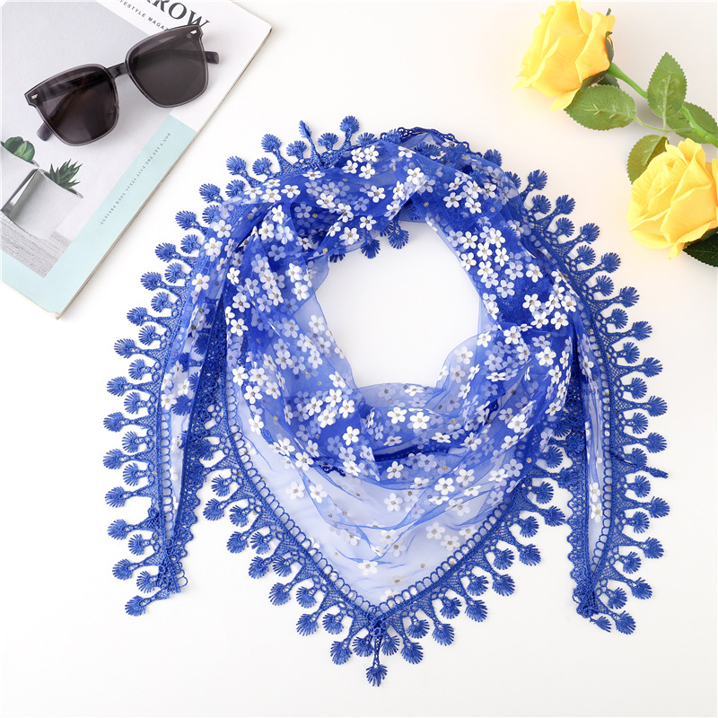 Swiftone triātrā šalle no velūra ar ziedu krokē mežģīni, visu sezonu siltums