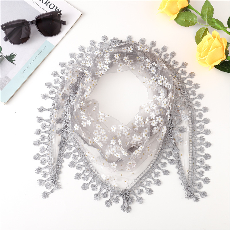 Swiftone triātrā šalle no velūra ar ziedu krokē mežģīni, visu sezonu siltums