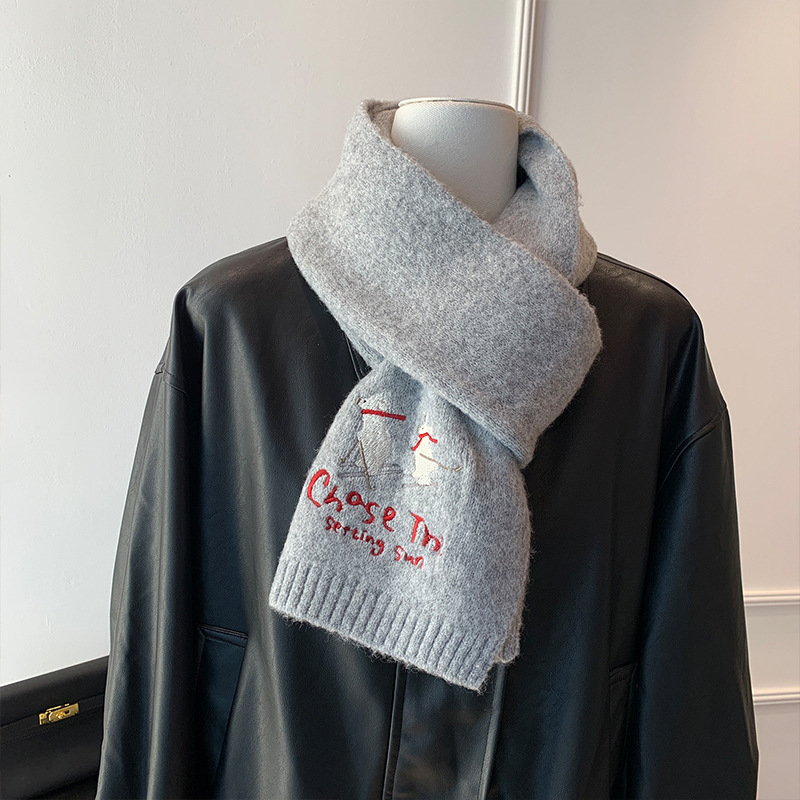 Koreai hímzett főiskolai stílusú kötött sál nőknek (Warp knitting; Keeps warm; Winter; Polyester fabric 61-70%)