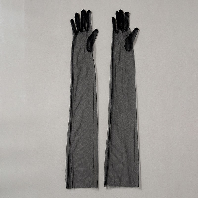 Hepburn-stílusú hosszú hálós menyasszonyi kesztyűk, elegáns retró kiegészítő a menyasszonyi ruhához — minden szezonhoz, 2023 őszén megjelenés