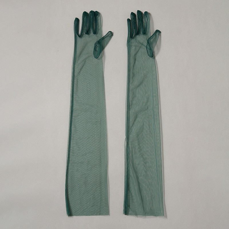 Hepburn-stílusú hosszú hálós menyasszonyi kesztyűk, elegáns retró kiegészítő a menyasszonyi ruhához — minden szezonhoz, 2023 őszén megjelenés