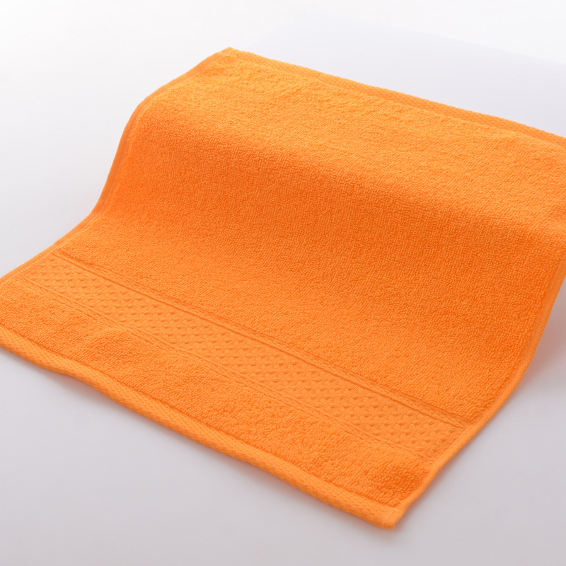 MonoRed Pamut négyzetes törölköző, egyszálas fonal, jacquard szövés, 0-5 s nedvszívás, logóval nyomtatott