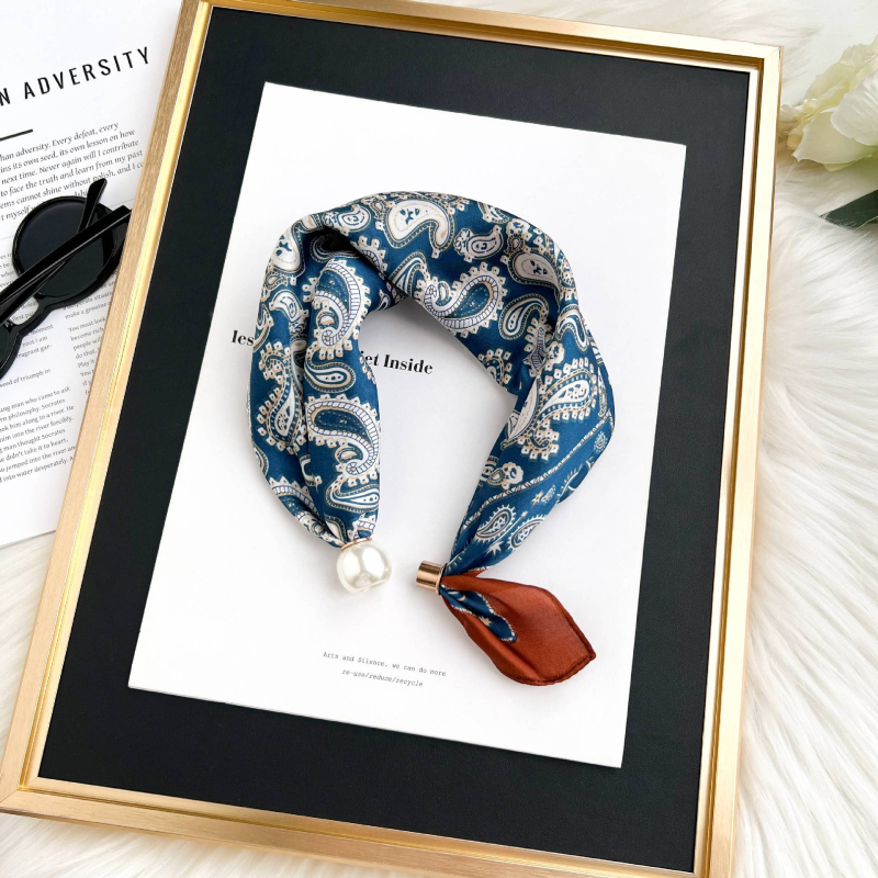 Négyzet alakú poliészter sál, sík szövés, eredeti dizájn, nyomtatás, tavaszi 2025 megjelenés