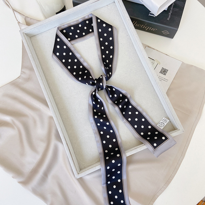 Сатенен шал с точки, тънък лентов стил, ширина 5,5 см, 100% плат, средна дължина