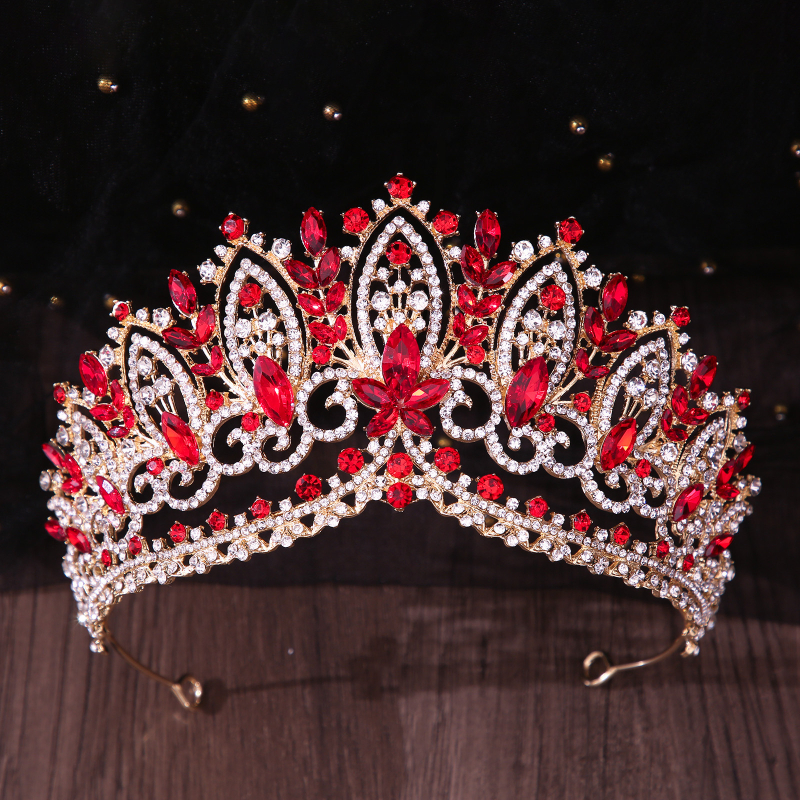 Kézzel készített ötvözetből készült korona kristálydíszítéssel esküvői és születésnapi alkalmakra