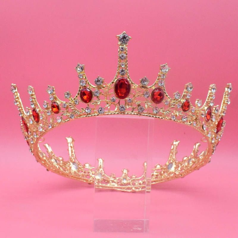 Esküvői barokk korona fejfedő — ötvözet, fehér kristályok, korona forma, női stílus