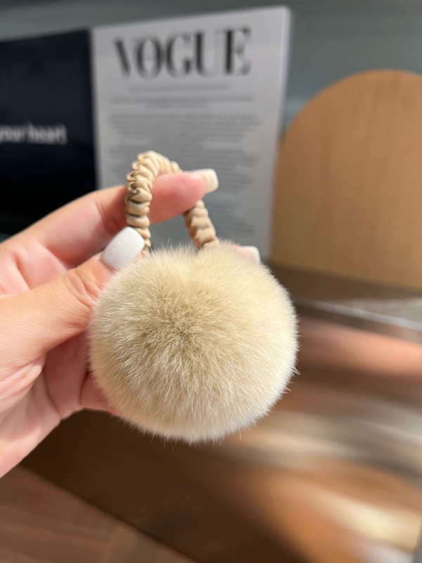 Аксесоар за коса с пухено топче от истински Rex заек — ръчна изработка, еластична лента, стил Inst