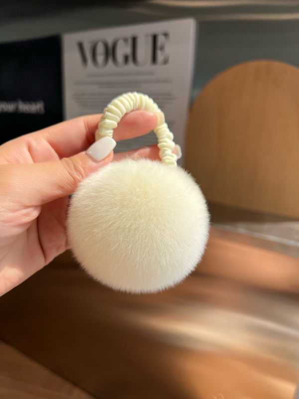 Аксесоар за коса с пухено топче от истински Rex заек — ръчна изработка, еластична лента, стил Inst