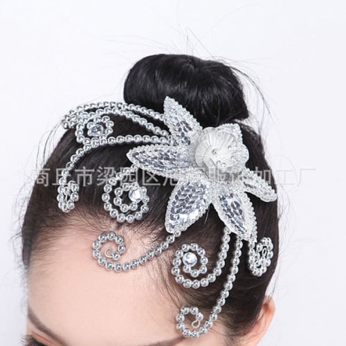 Fejfedő strasszokkal négyzetes tánc — anyag: műanyag/rezin, nemzeti stílus, szív minta, testreszabható