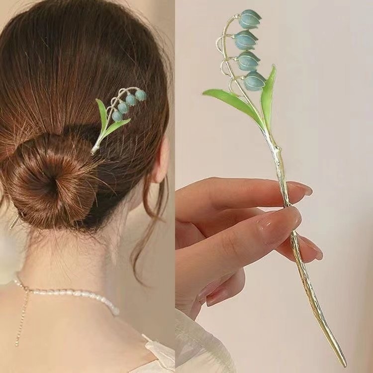 Palota-stílusú hajtű, ötvözet, szilva virág forma, téli 2023 kiadás