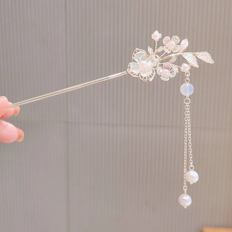 Palota-stílusú hajtű, ötvözet, szilva virág forma, téli 2023 kiadás